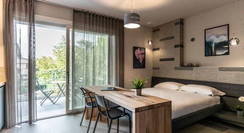 SEI Garda Apartments — Hotel in Peschiera del Garda