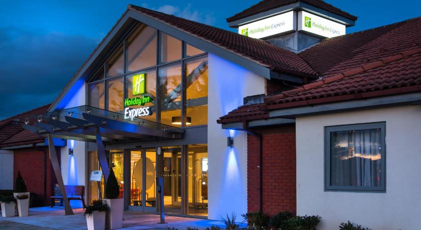 Holiday Inn Express Portsmouth - North photo