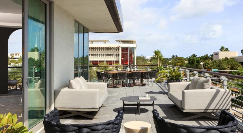 Immagine di 1 King Premium Grand Corner Terrace 4