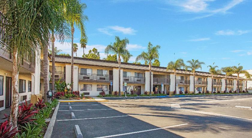 Stanford Inn & Suites Anaheim