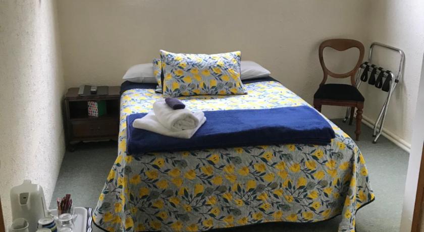 Picton House B&B and Motel photo