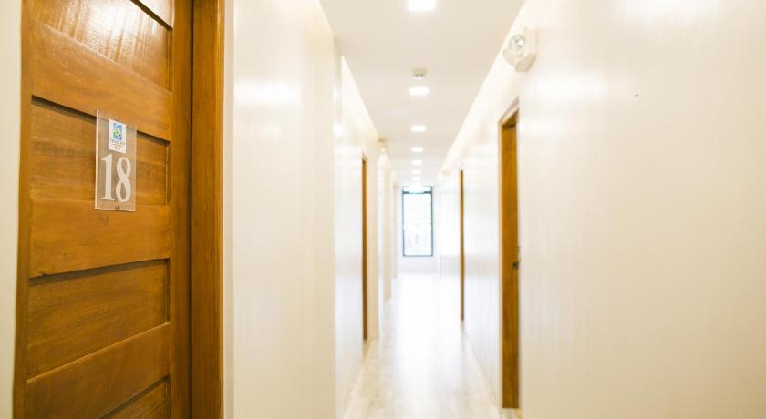 ECL TRAVELLERS INN photo