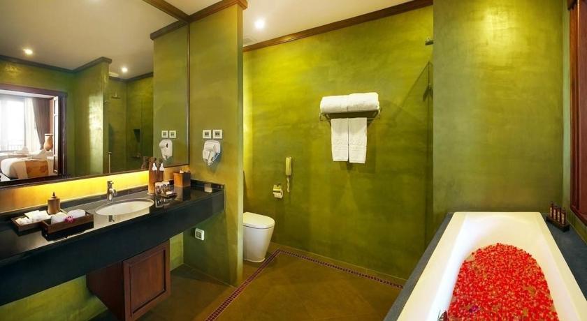 Image of Deluxe Sea View 8