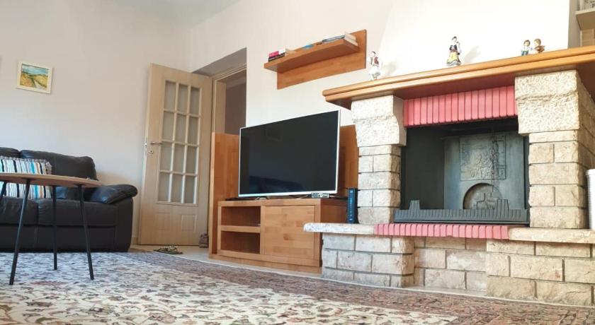 Belle Apartment — Hotel in Tirana