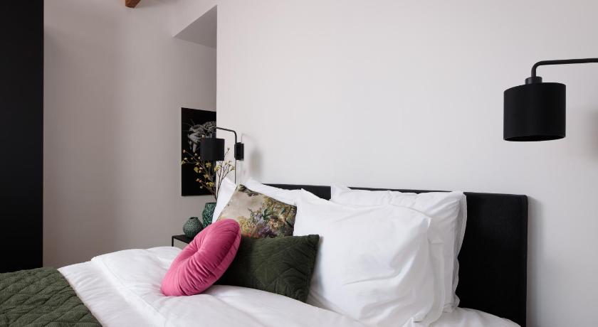 Boutique Hotel 43 photo