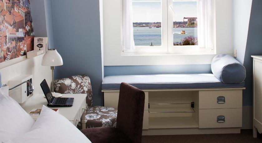 รูปของห้องสุพีเรียร์เตียงใหญ่สามารถมองเห็นวิวแม่น้ำ (Superior Double Room with River View) 8