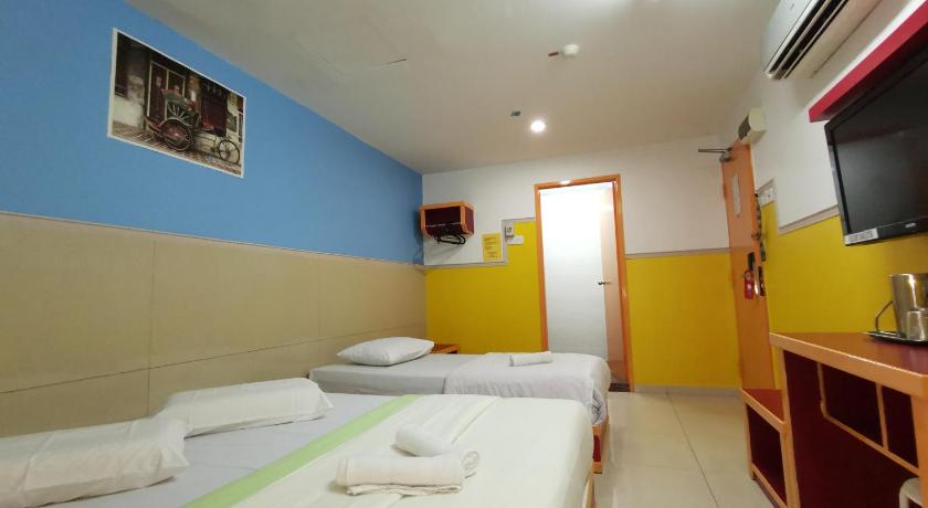 Image of Superior Triple Room 4