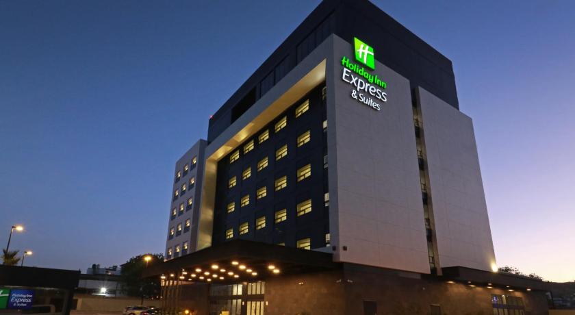 Holiday Inn Express And Suites Ensenada Centro