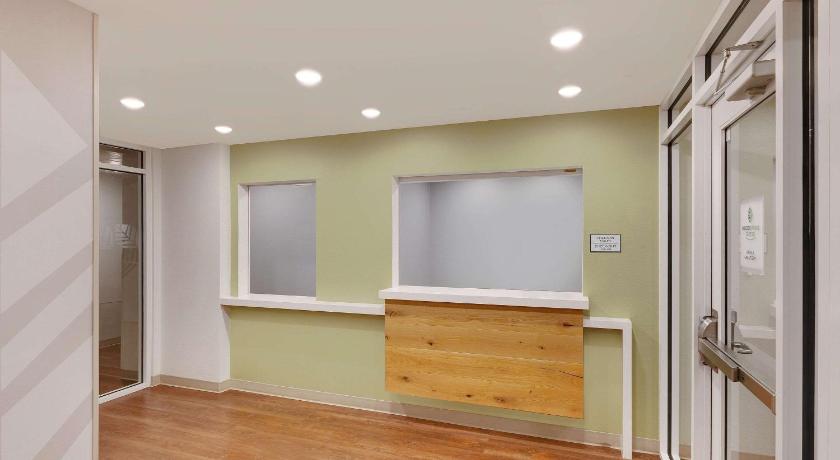 WoodSpring Suites Las Colinas - Northwest Dallas photo