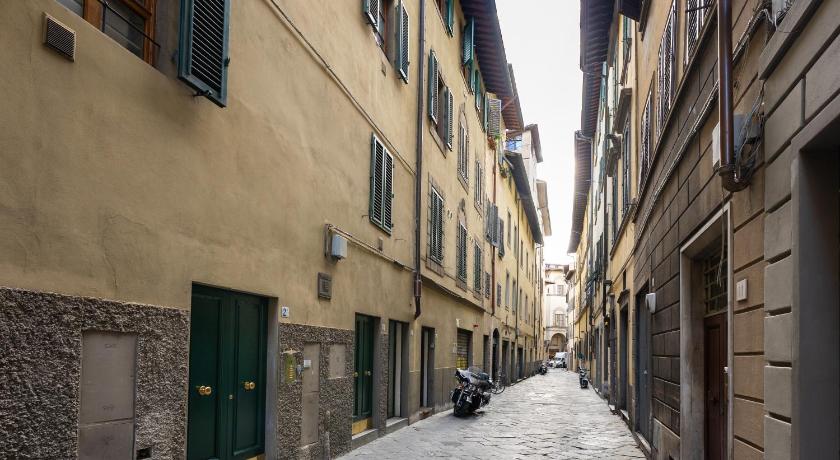Novella Goldoni Suite-by Florence Concierge photo
