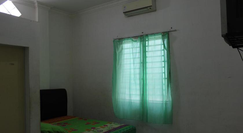 Penginapan Transit Tomato - image 14