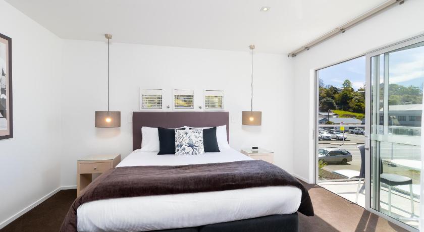 Image of One Bedroom Ambassador Spa Suite 0