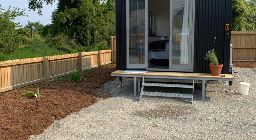 Blackball Tinyhouses — Hotel in Hokitika