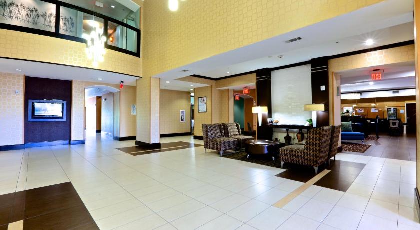 Holiday Inn Express Hotel & Suites Dallas West