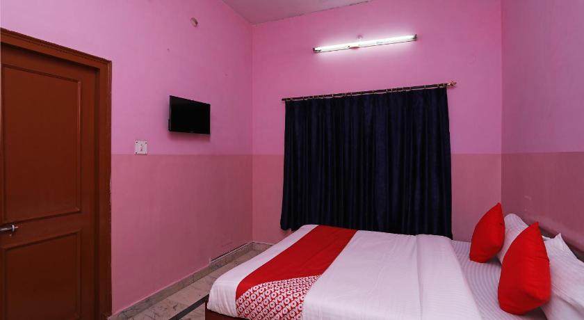 OYO 18393 Hotel Triveni