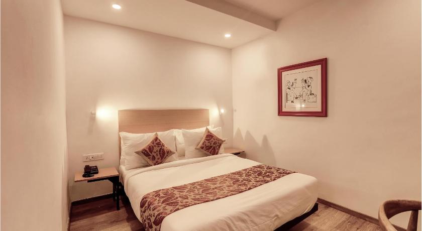 OYO Townhouse 401 Hotel Royal Comfort