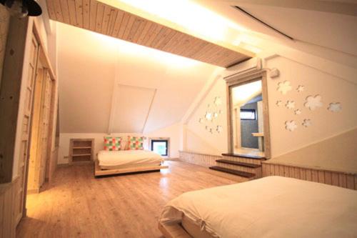 Image of Quadruple Room with Garden View 3