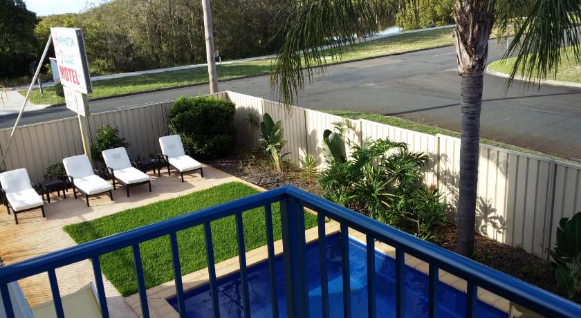 Harrington Village Motel photo