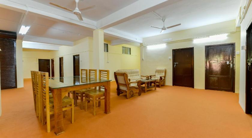 OYO 24607 Lotus Residency