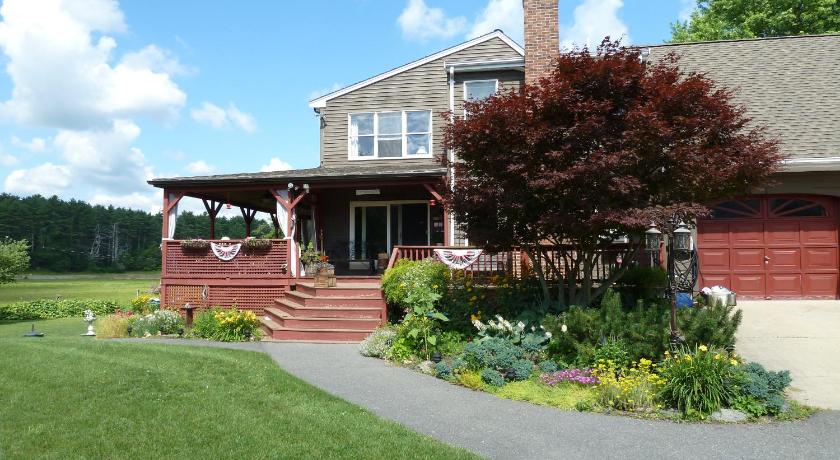 On Cranberry Pond Bed and Breakfast