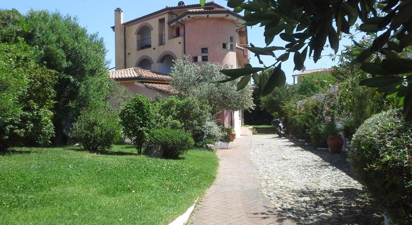 Locanda Tipica Sa Corte photo