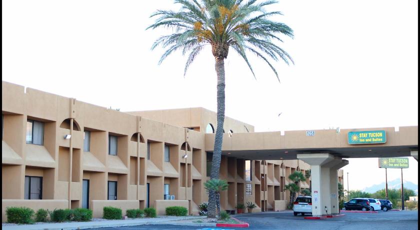 Ramada by Wyndham Tucson Airport