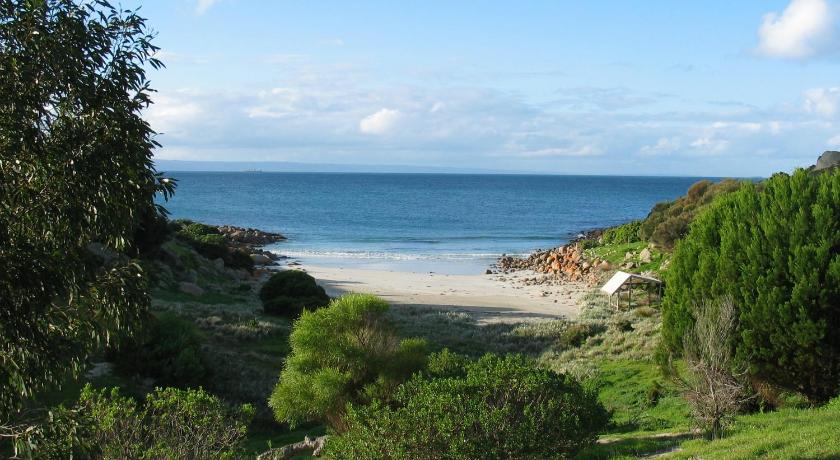 a view from the top of a hill overlooking the ocean, Sea Dragon Lodge in Kangaroo Island