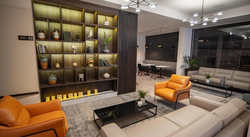 Mitru Express Hotel photo