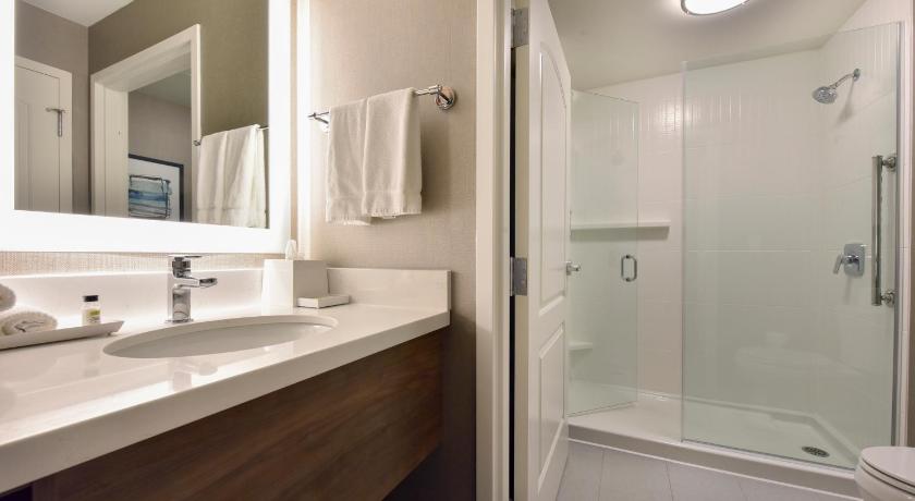 Staybridge Suites Waterloo - St. Jacobs Area