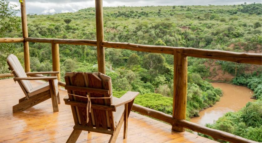 Honeymoon Hut photo