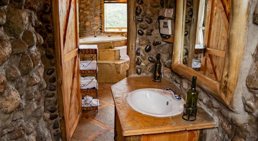 Honeymoon Hut photo