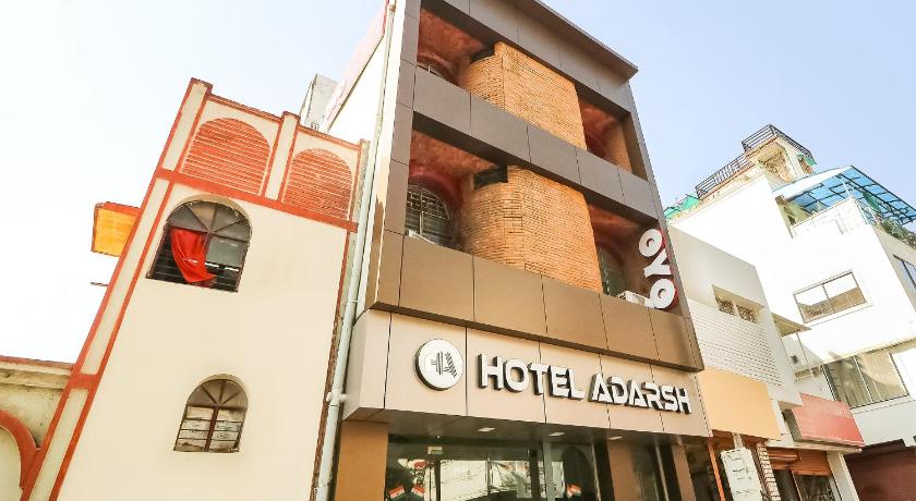 OYO 28789 Hotel Adarsh