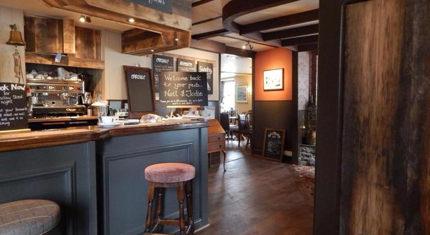 Queens Arms photo