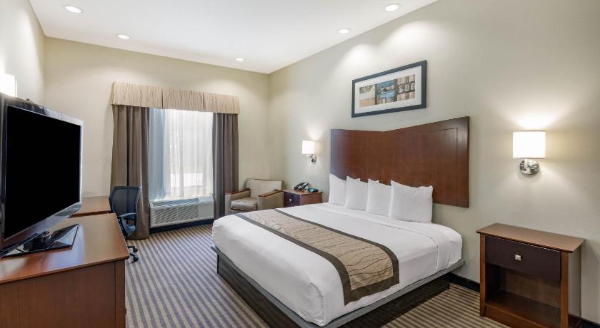 Baymont by Wyndham Victoria photo