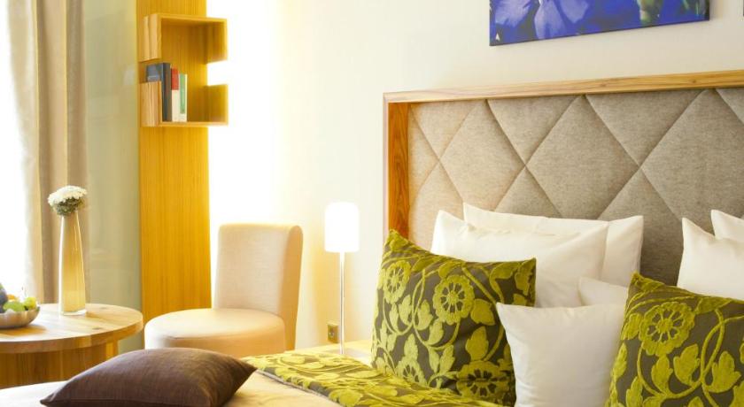 Hotel Maximilian photo
