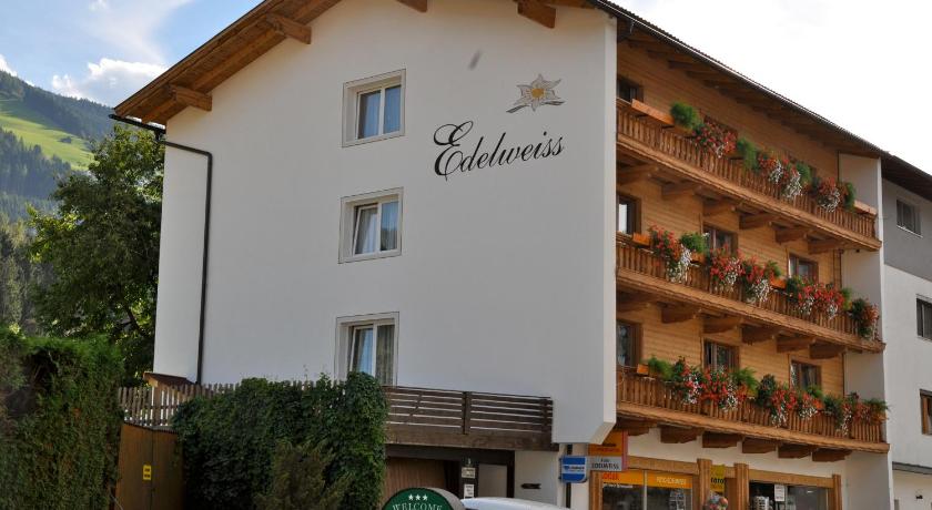 Gastehaus Pension Edelweiss — Hotel in Kolsass