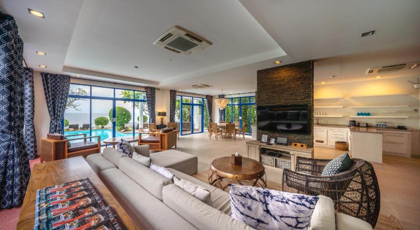 Image of 4BR Beachfront Pool Villa 2