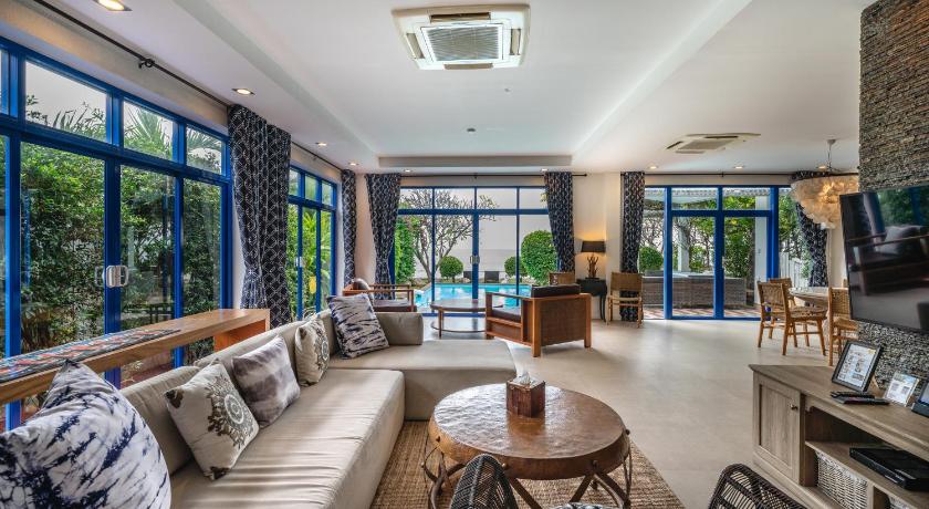 Image of 4BR Beachfront Pool Villa 3