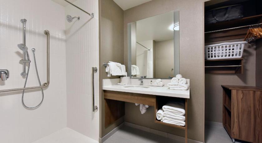 Staybridge Suites Waterloo - St. Jacobs Area