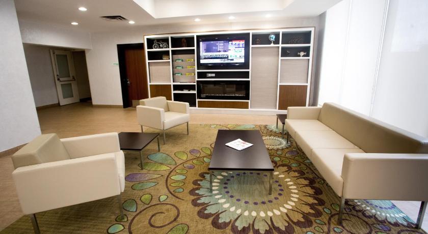 Holiday Inn Hotel Peterborough Waterfront photo