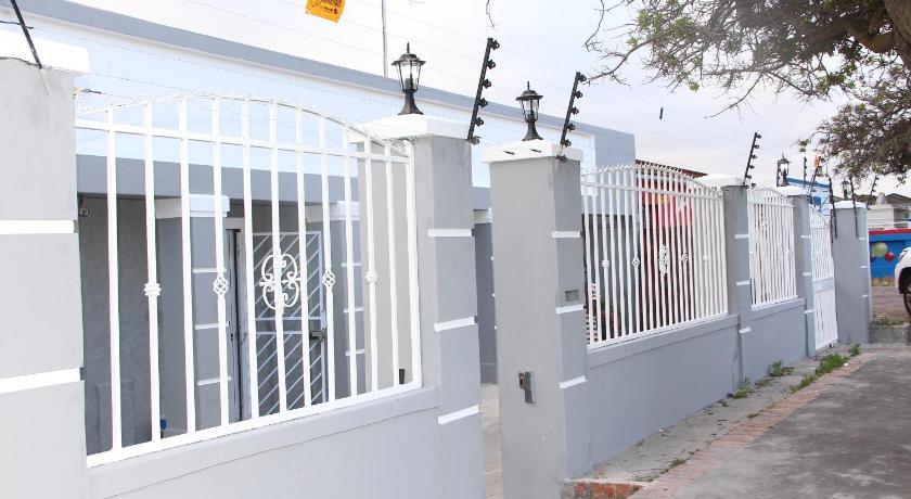 Premier Guest House — Hotel in Cape Town
