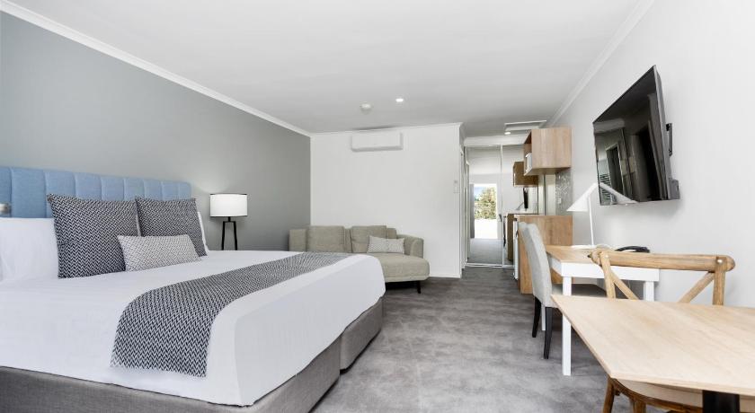 Sanctuary Inn on Westernport photo