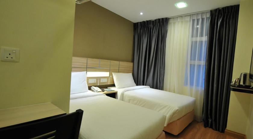 テメルロー U Design Hotel 3つ星 ホテル プール