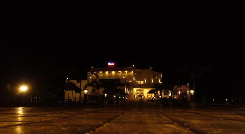 Hotel Rajeswari International photo