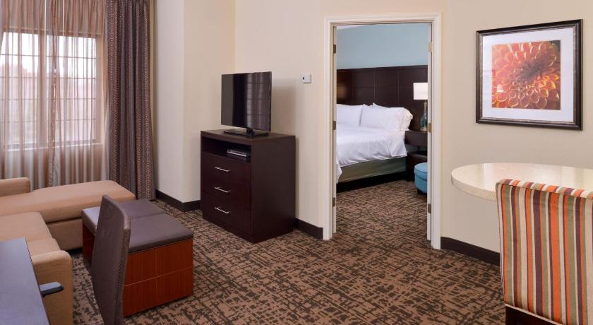 Staybridge Suites Indianapolis-Fishers Hotel