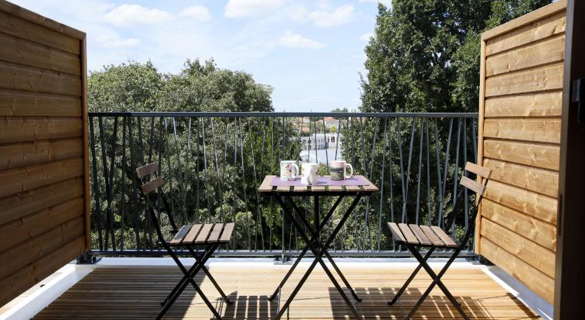Image of Apartment with Garden View 1