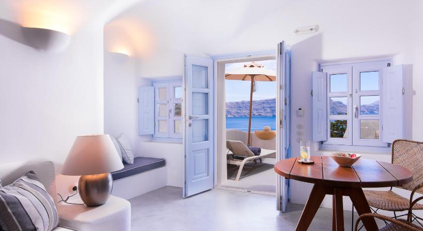 Pezoules of Oia photo