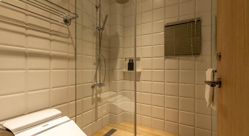Image of Quadruple Room 13