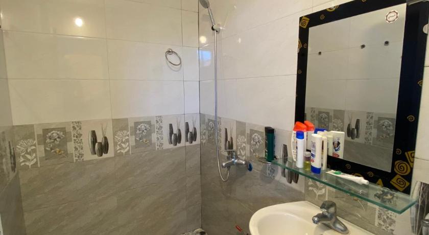 Image of Quadruple Room with Private Bathroom 2