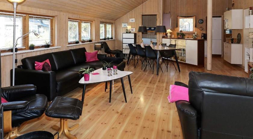 Elegant Holiday Home in Hadsund with Sauna photo